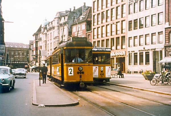 ÅS 44