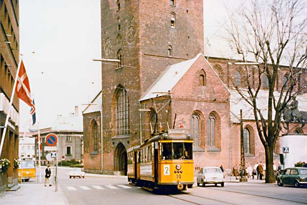 ÅS 10